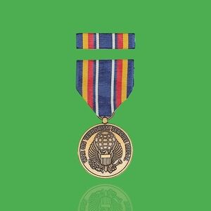 U.S. Global War on Terrorism Service Medal & Ribbon Set 12/2005